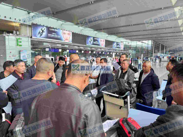 鑫正迪拜项目上海顺利出境