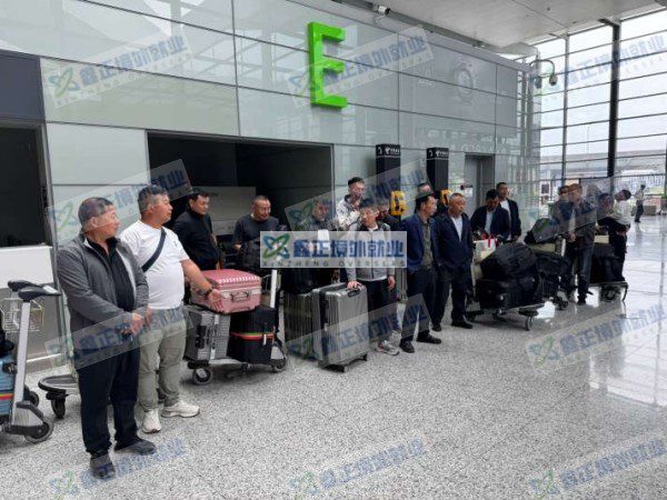 鑫正迪拜项目上海顺利出境