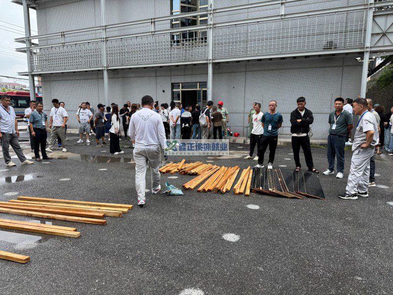 鑫正香港大连考试现场