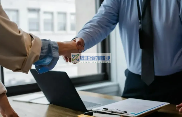 中国护照换新了，新加坡准证还有效吗？2026最新版攻略拿好不谢